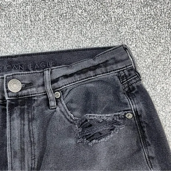 American Eagle Highest Rise 90s Boyfriend Distressed Black Jeans Womens Size 10 - Picture 4 of 11